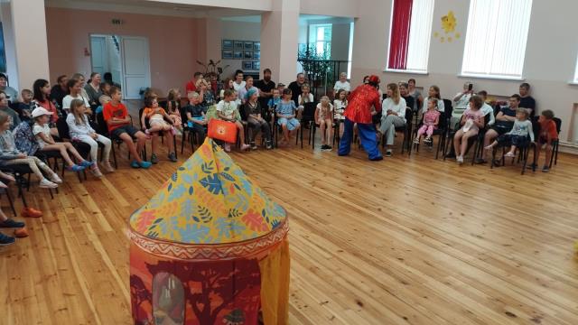 17.07.024. Vecslabadā viesojas profesionālo animatoru komanda "VikiShow" ( Rēzekne)